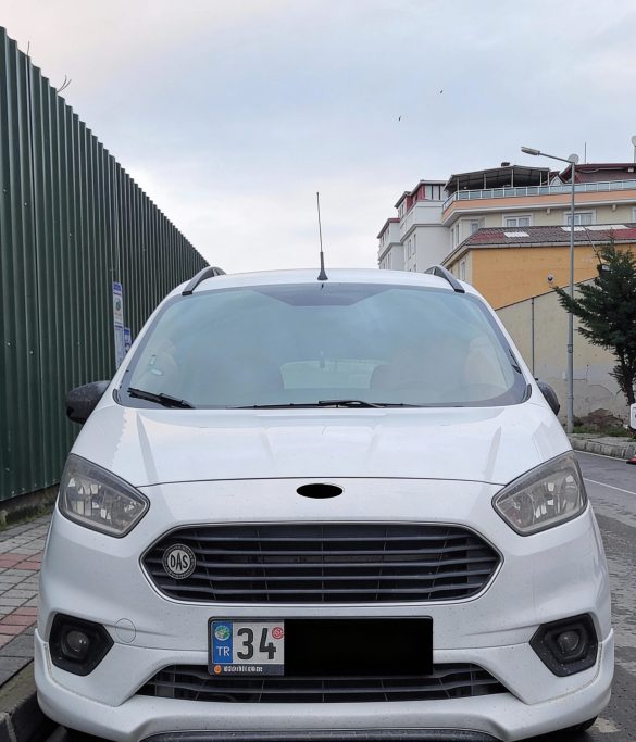 Ford Tourneo Courier Makyajlı Servis Model Ön Ek (Plastik)